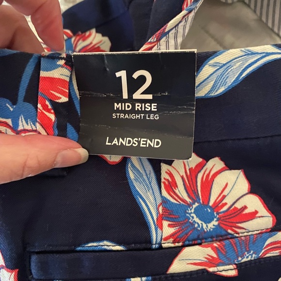 NEW LANDS END MID RISE STRAIGHT LEG CHINO CROP PANTS DEEP SEA FLORAL 12 - Picture 6 of 6